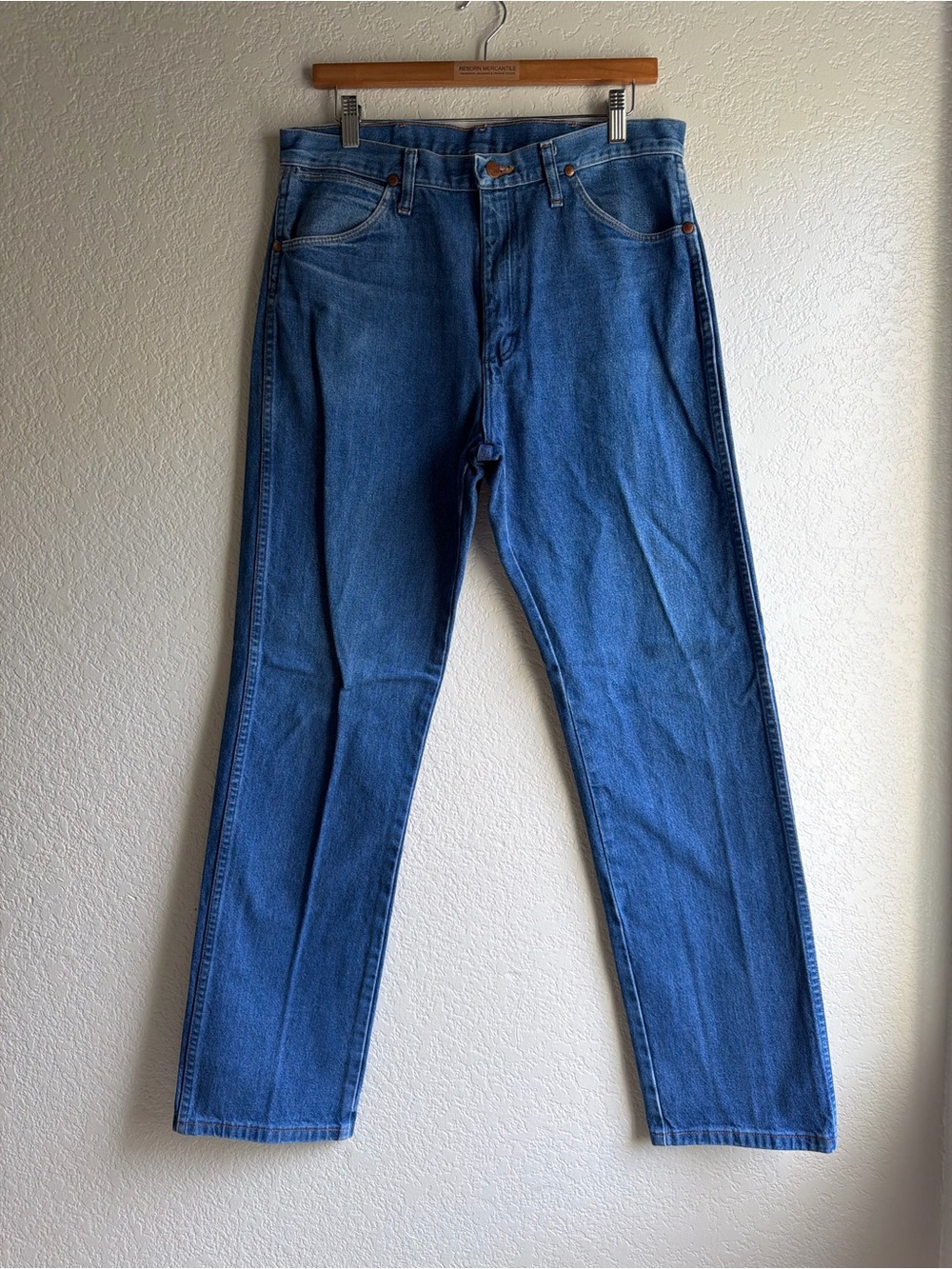 Wrangler Men's Cowboy Cut Straight Jeans in Classic Blue